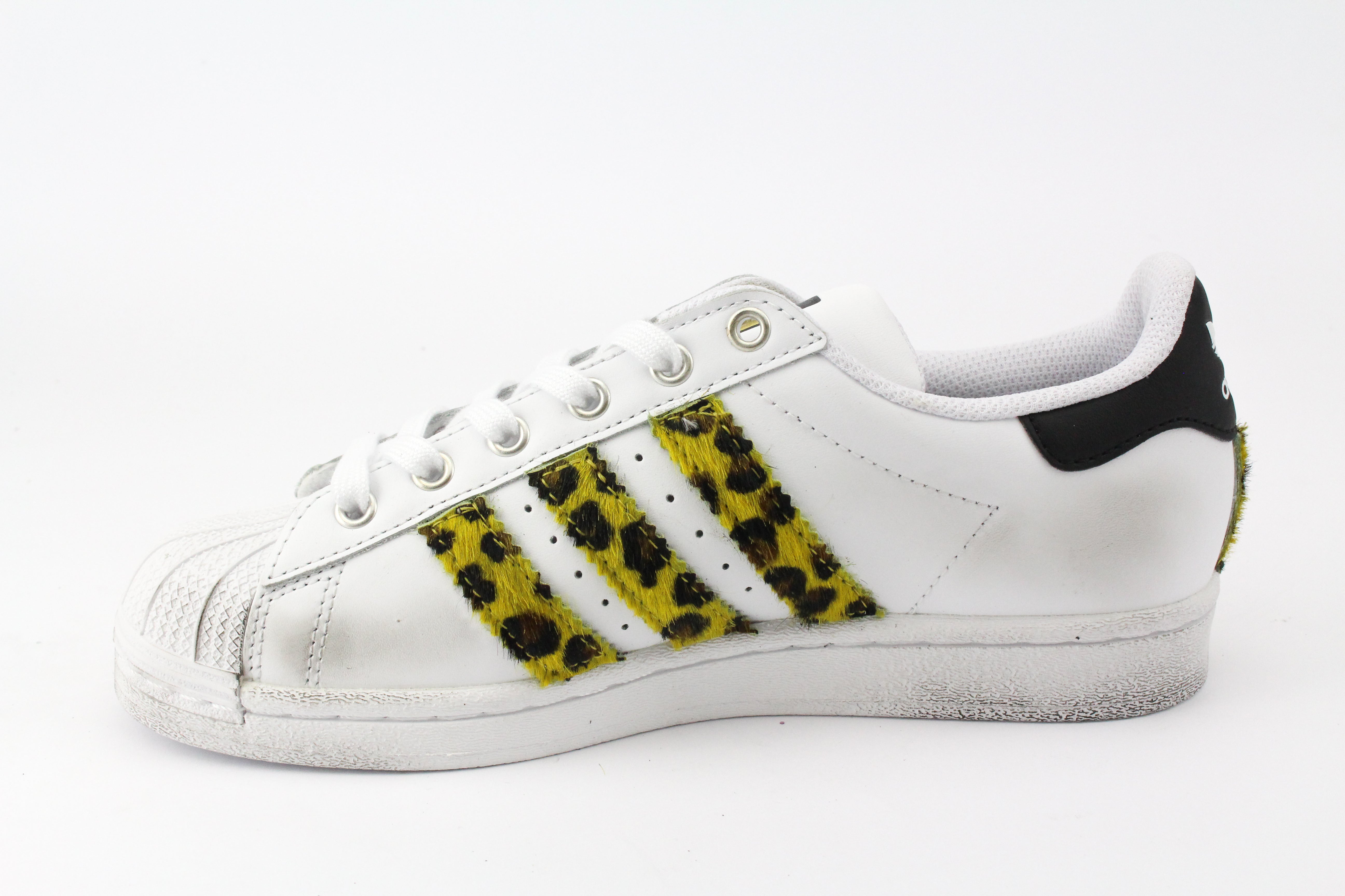 Adidas Superstar Maculate Yellow Borchie & Cuore