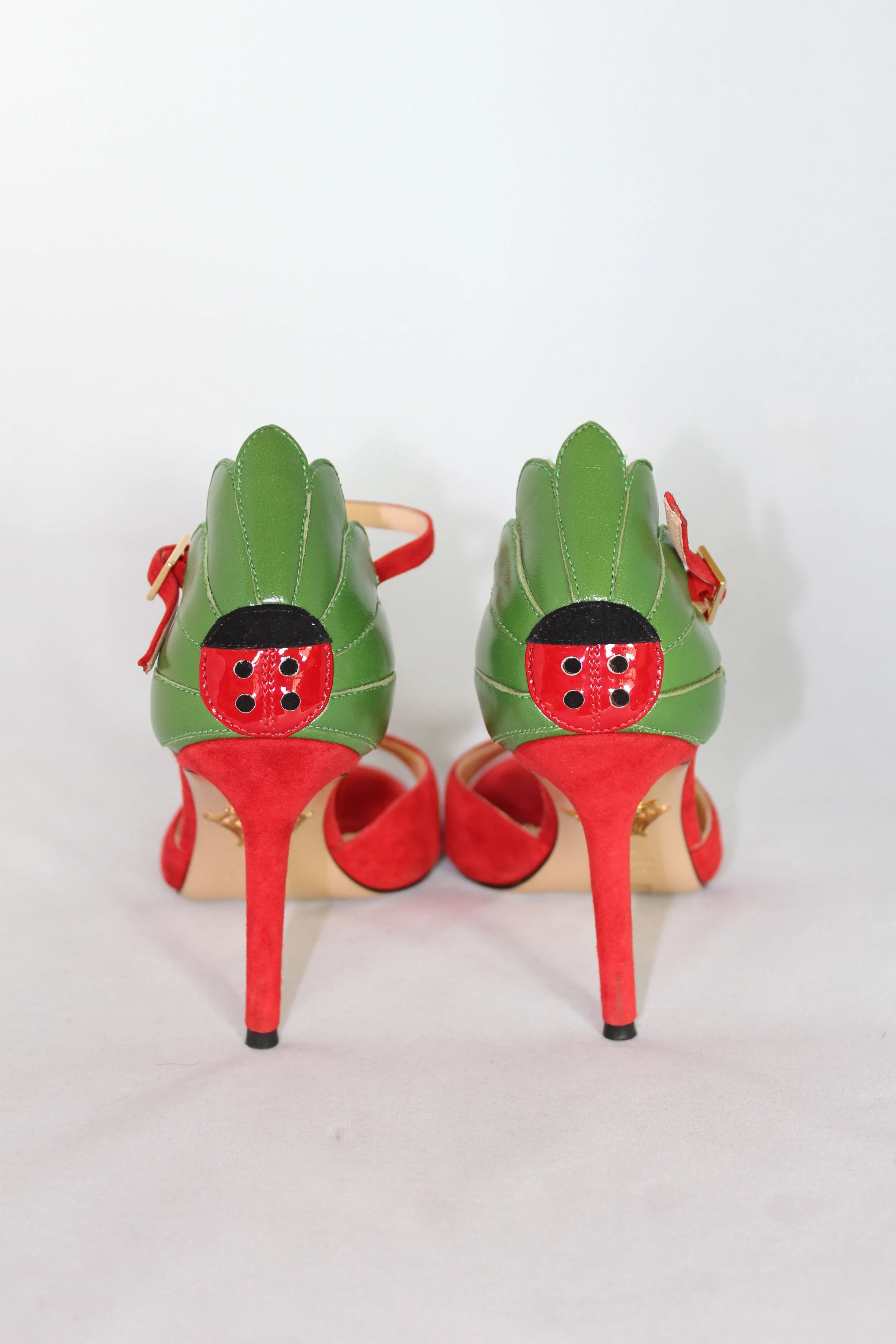 Charlotte Olympia Sandali rossi in camoscio dettaglio coccinella - N. 36